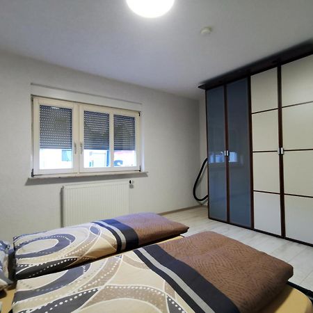 3 Zimmer Ferienwohnung Mit Eigenem Garten Trossingen Extérieur photo
